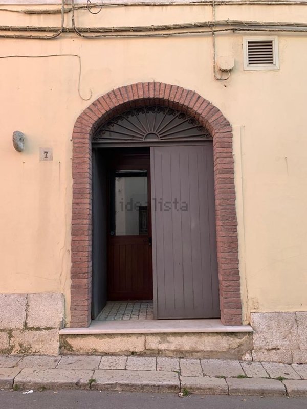 locale commerciale in vendita a Spinazzola