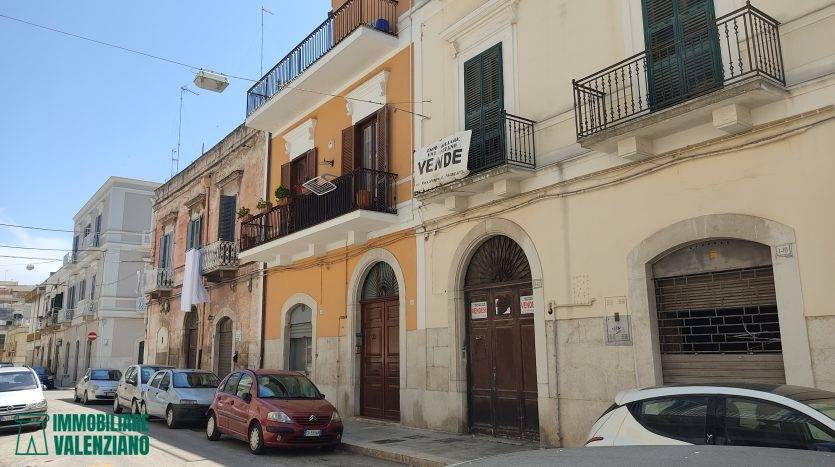 intera palazzina in vendita a Trani