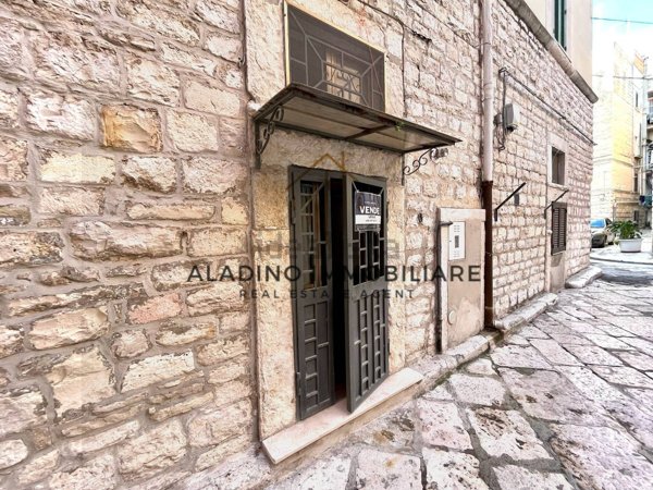 appartamento in vendita a Trani in zona Borgo Medievale