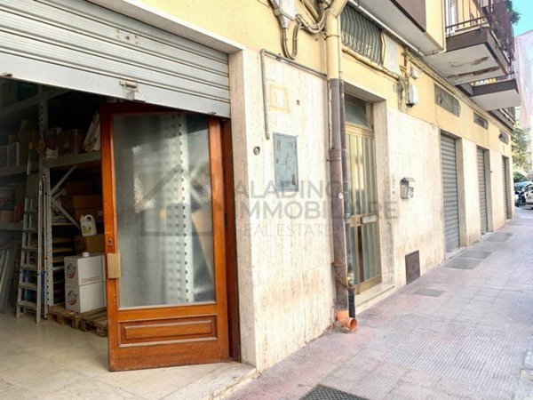 negozio in vendita a Trani