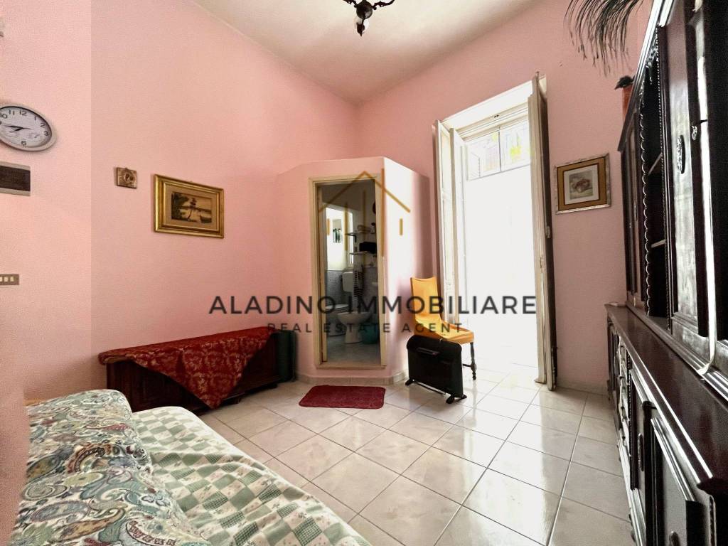 appartamento in vendita a Trani in zona Borgo Ottocentesco