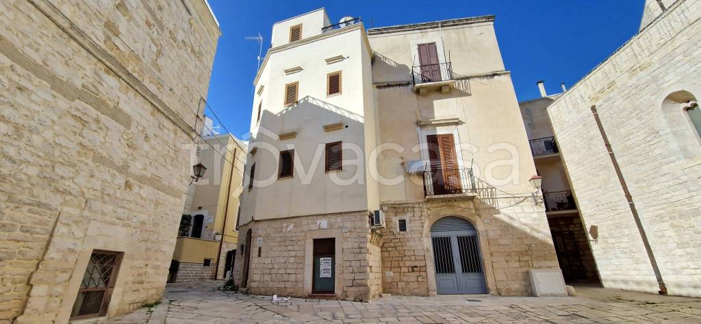 appartamento in vendita a Trani in zona Borgo Medievale