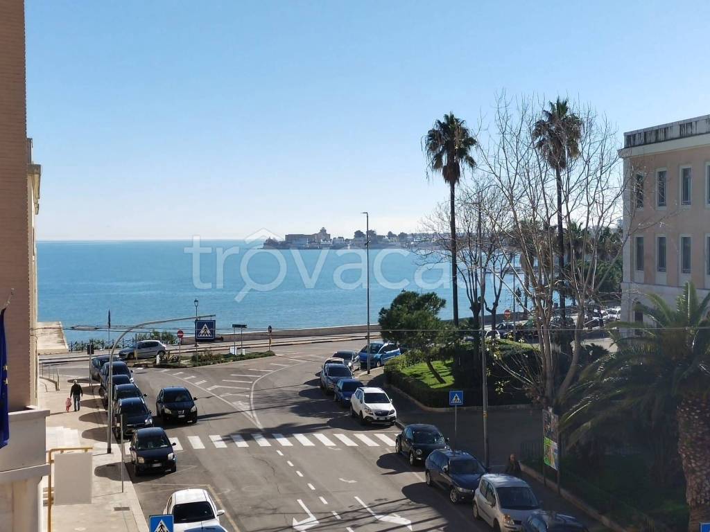 casa indipendente in vendita a Trani in zona Borgo Ottocentesco