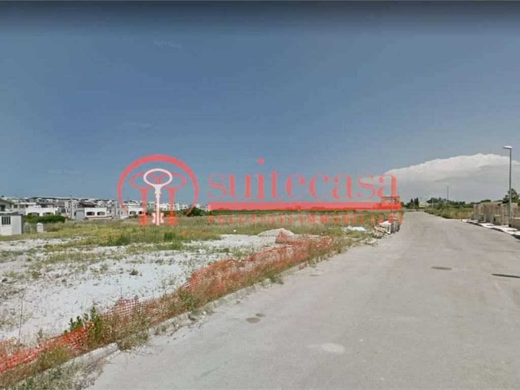 terreno edificabile in vendita a Trani in zona Capirro