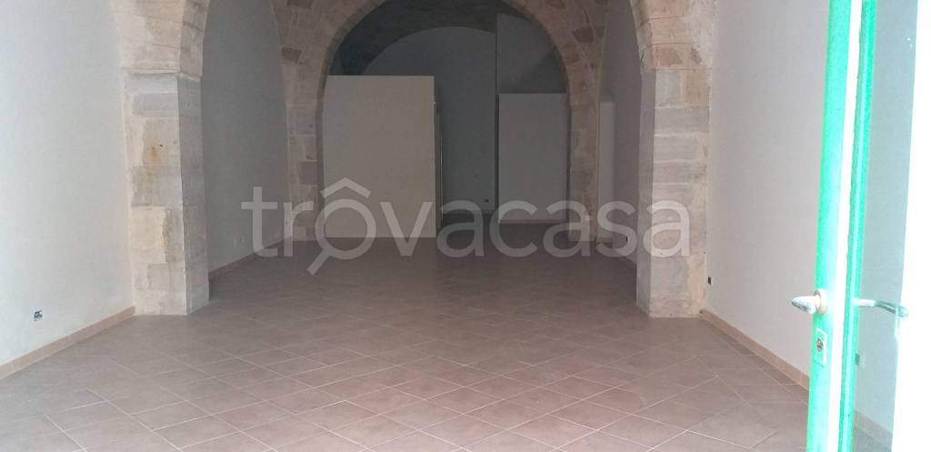 monolocale in vendita a Trani in zona Borgo Ottocentesco