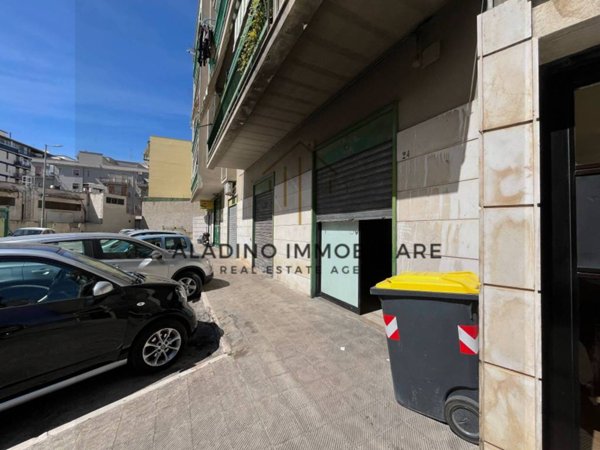 locale commerciale in vendita a Trani