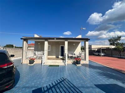 casa indipendente in vendita a Trani