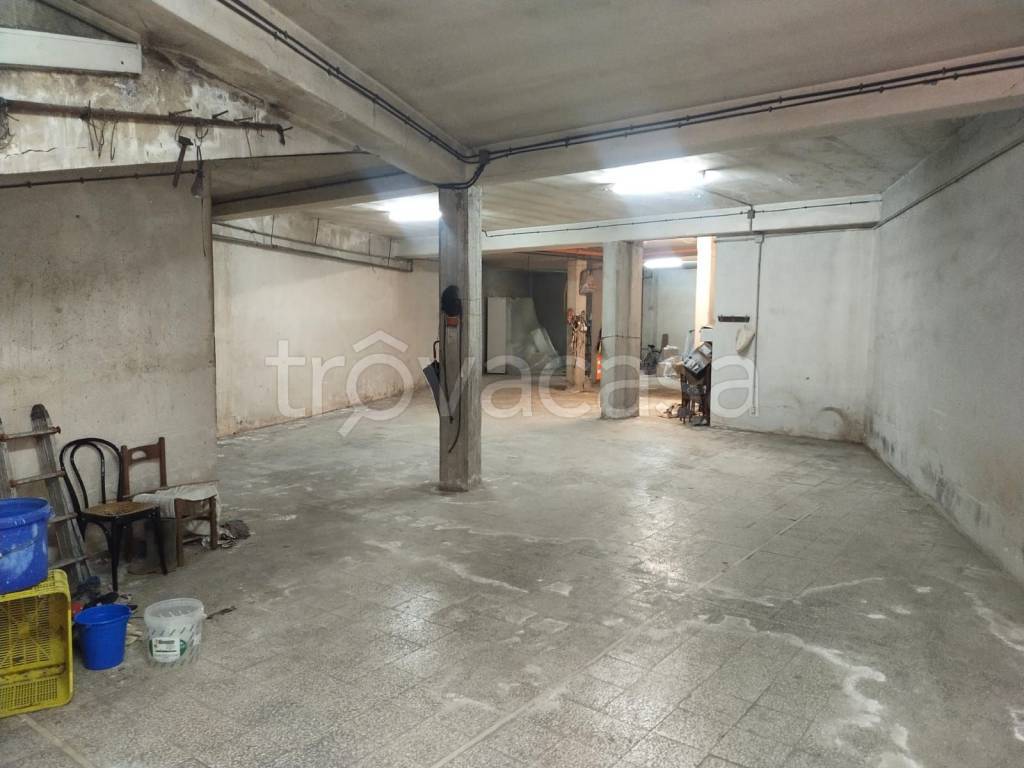 ufficio in vendita a Trani