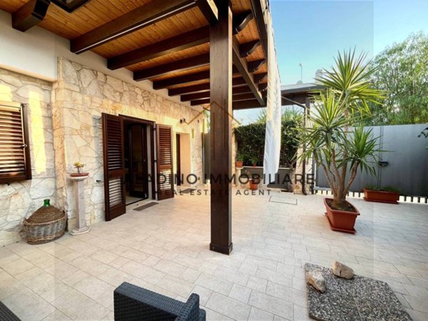 appartamento in vendita a Trani in zona Capirro