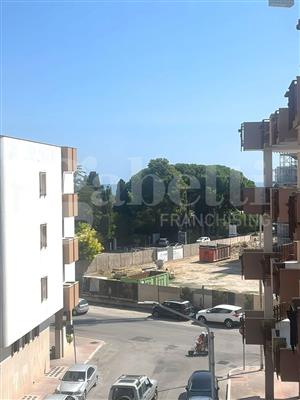 appartamento in vendita a Trani in zona Borgo Ottocentesco