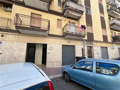 locale commerciale in vendita a Trani