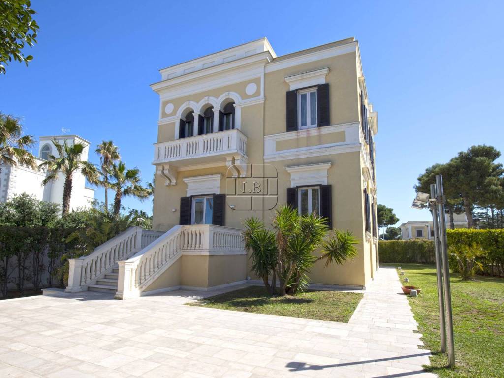 casa indipendente in vendita a Trani