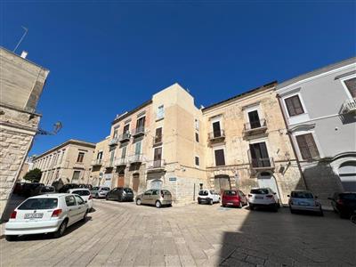 appartamento in vendita a Trani in zona Borgo Medievale