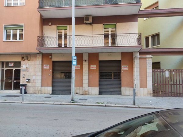 negozio in vendita a Trani