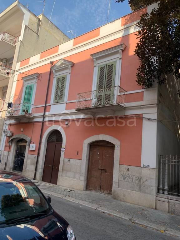 appartamento in vendita a Trani in zona Borgo Ottocentesco