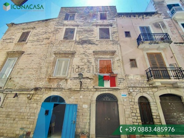 appartamento in vendita a Trani in zona Borgo Medievale