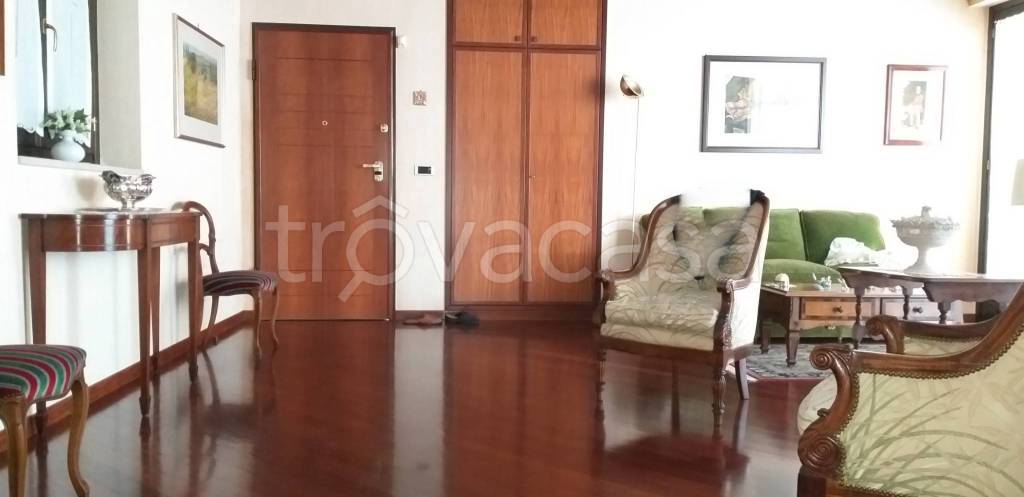 appartamento in vendita a Trani in zona Borgo Ottocentesco