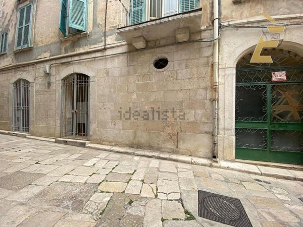 appartamento in vendita a Trani in zona Borgo Medievale