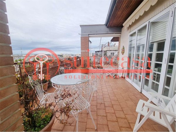 negozio in vendita a Trani in zona Borgo Ottocentesco