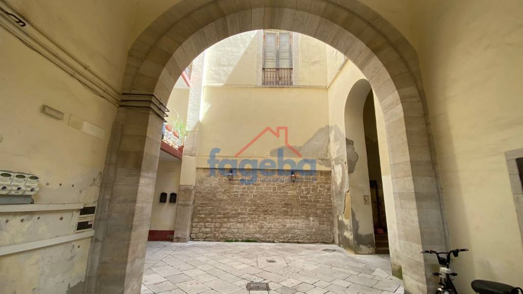 appartamento in vendita a Trani in zona Borgo Medievale
