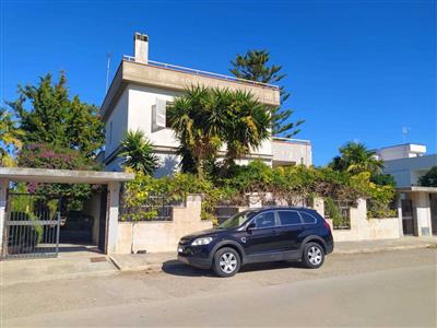 casa indipendente in vendita a Trani