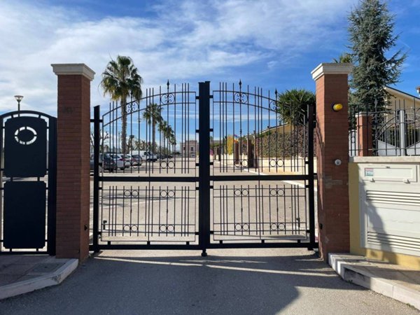 casa indipendente in vendita a Trani