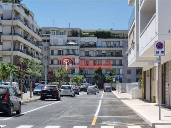 negozio in vendita a Trani