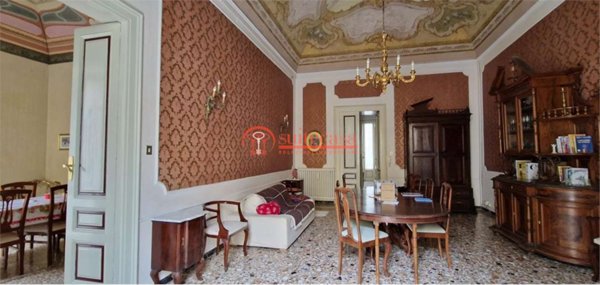 appartamento in vendita a Trani in zona Borgo Ottocentesco