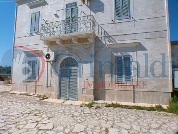 casa indipendente in vendita a Trani