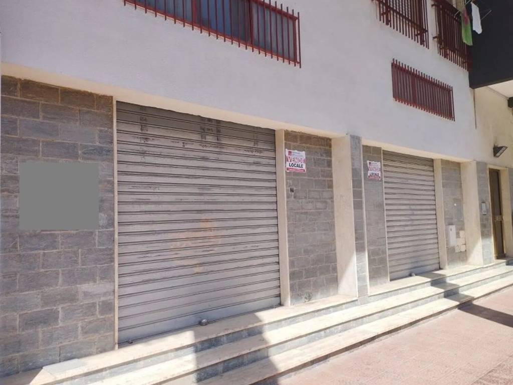 negozio in vendita a Trani