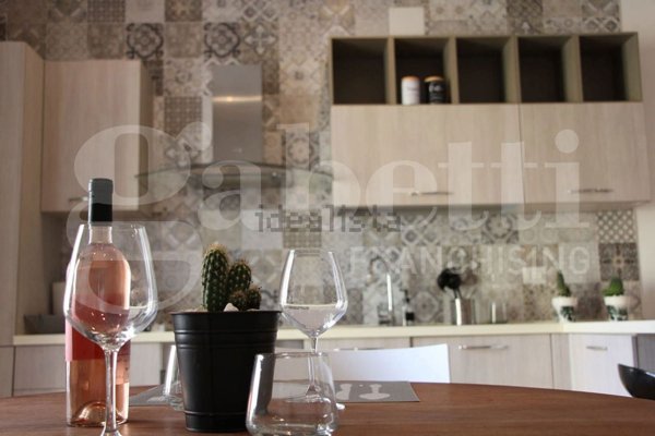 appartamento in vendita a Trani in zona Borgo Ottocentesco