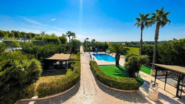 casa indipendente in vendita a Trani