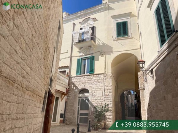 appartamento in vendita a Trani in zona Borgo Medievale