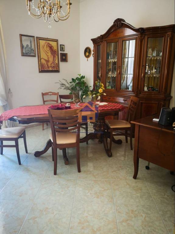 appartamento in vendita a Trani in zona Borgo Ottocentesco