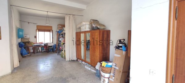 locale commerciale in vendita a Trani in zona Borgo Ottocentesco