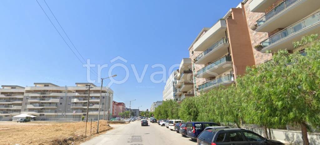 ufficio in vendita a Trani