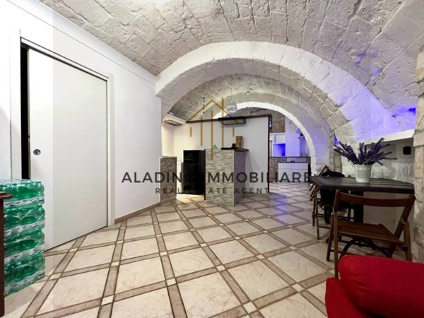 appartamento in vendita a Trani in zona Borgo Medievale