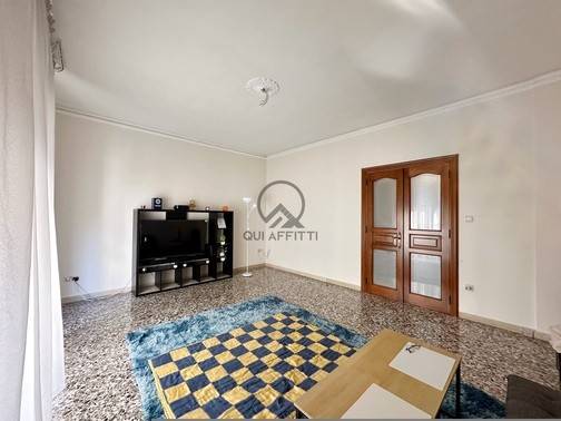 appartamento in vendita a Trani in zona Borgo Ottocentesco
