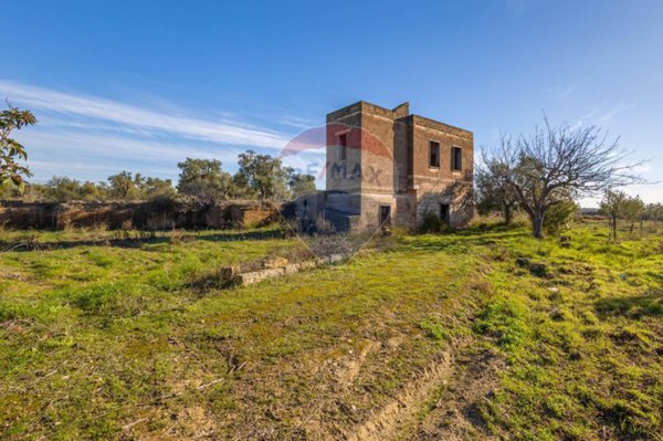 casale in vendita a Trani
