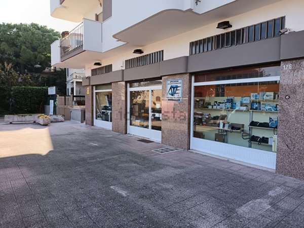 casa semindipendente in vendita a Trani in zona Borgo Ottocentesco