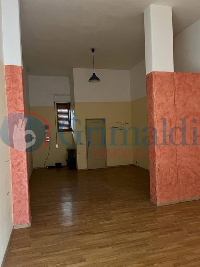 negozio in vendita a Trani