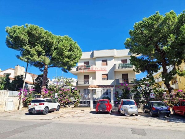 appartamento in vendita a Trani in zona Borgo Ottocentesco
