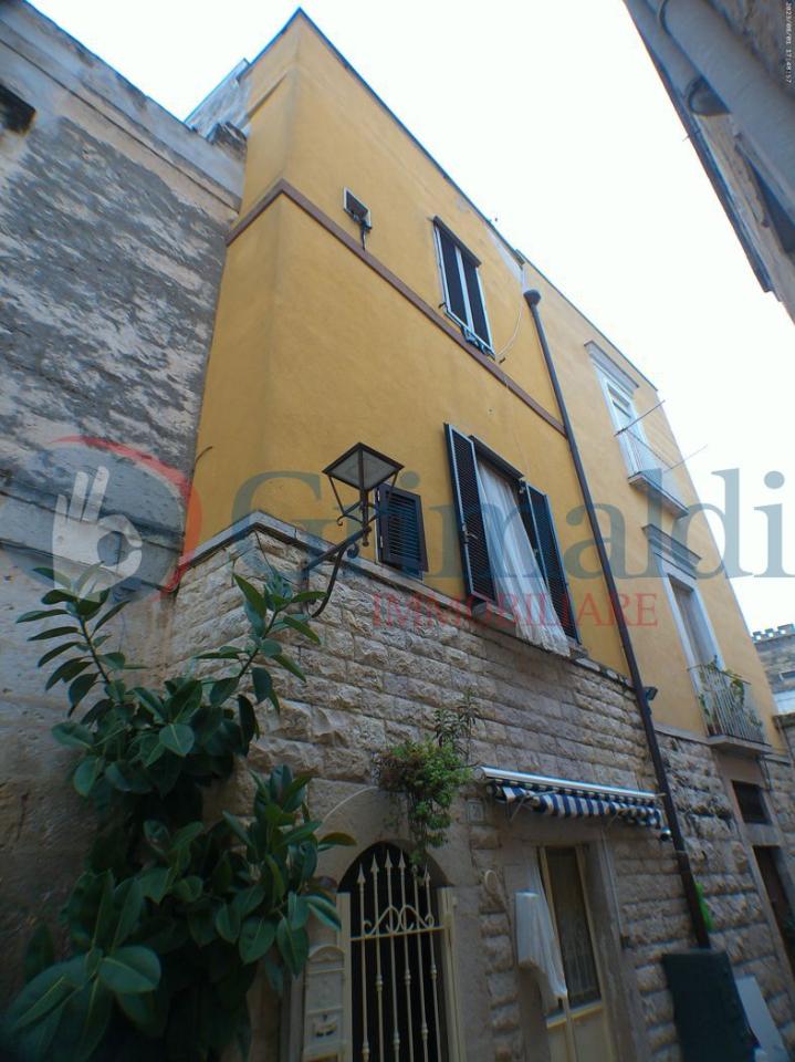 casa indipendente in vendita a Trani in zona Borgo Medievale