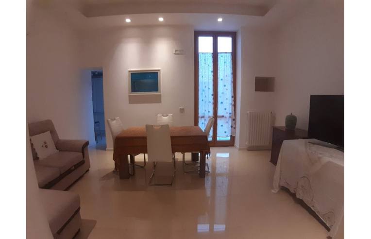 appartamento in vendita a Trani in zona Borgo Ottocentesco
