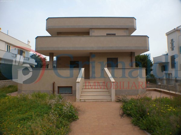 casa indipendente in vendita a Trani
