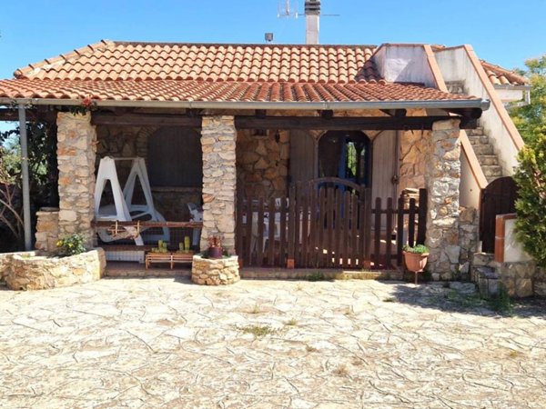 casa indipendente in vendita a Trani