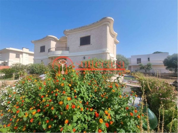 casa indipendente in vendita a Trani