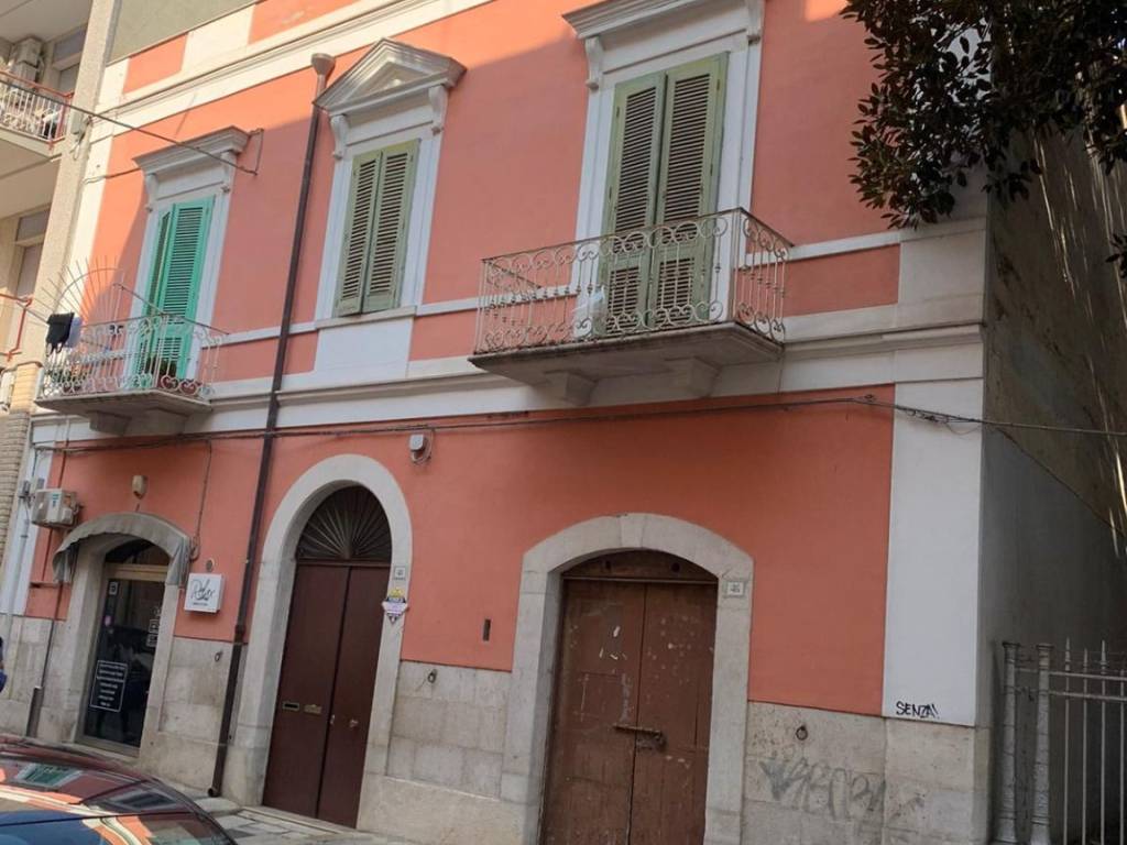 appartamento in vendita a Trani in zona Borgo Ottocentesco