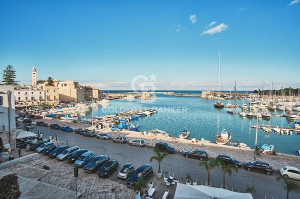 appartamento in vendita a Trani in zona Borgo Medievale