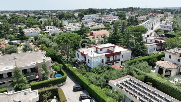 casa indipendente in vendita a Trani in zona Capirro
